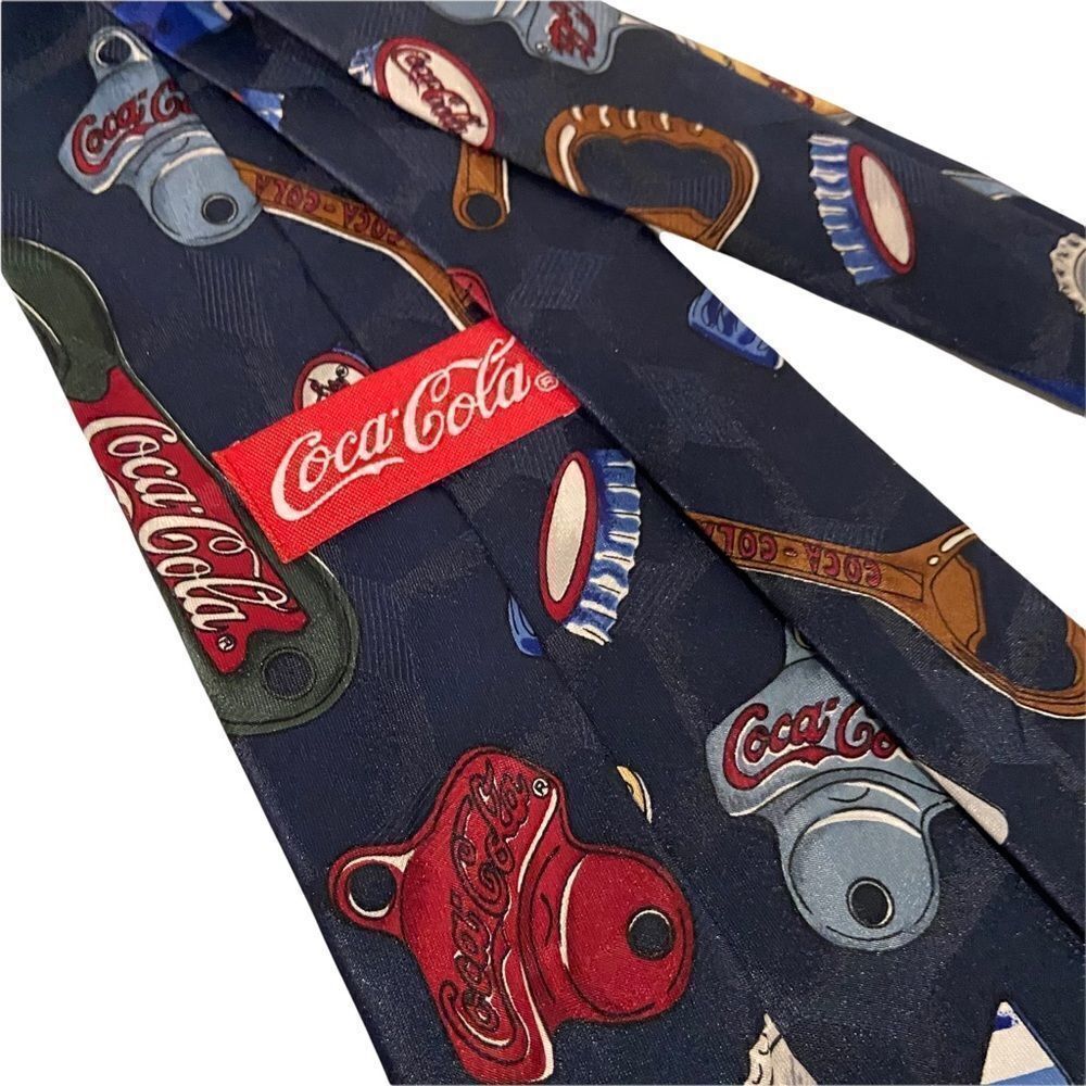 Coca Cola Necktie  - Picture 5 of 5